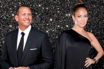 أخبار عن علاقة جنيفر لوبيز بـ