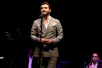 ماجد المهندس يضيء ليالي