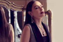 صورة نادرة لوالدة شريهان