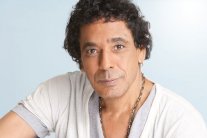 محمد منير يطرح البومه قريباً