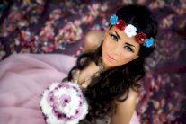 دوللي شاهين تطرح 