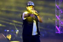 تامر حسني يفتتح حفلات الربيع