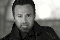 عاصي الحلاني يعود بثلاث مفاجآت في جديده مع روتانا