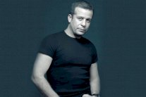 إنشغال شريف منير يؤجل برنامجه