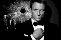 منافسة حامية لإنتاج الجزء الـ25 من 