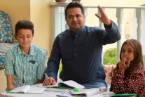 حاتم العراقي يطلق أول كليب مصوّر لـ