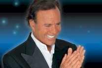 خوليو إغليسياس يطلق أول ألبوم