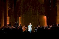 ماجدة الرومي تستقبل بالزغاريد في مهرجان فاس