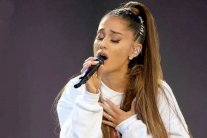 أريانا غراندي واجهت الإرهاب بالحب في مانشستر