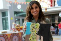 دينا الشربيني تدعم طفلة مريضة بالسرطان