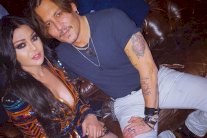 هيفاء وهبي تلتقي جوني ديب في لندن