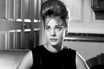 نادية لطفي تبكي شهداء سيناء