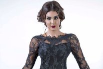 ياسمين صبري تُحذِّر جمهورها من انتحال اسمها