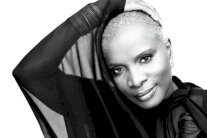 أنجيليك كيدجو تُحيي حفلاً موسيقياً في مهرجان بعلبك