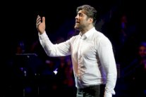 وائل كفوري يختتم مهرجانات طربلس بأجواء الفرح