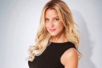 ريم مصطفى تُعلِن وفاة والدها