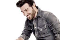 ماجد المهندس يستعد لحفلاته بين لندن وموناكو