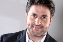 ملحم زين ينجو من حادث سير مروِّع