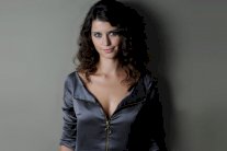 بيرين سات تعود لستينيات القرن الماضي في 