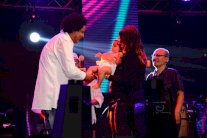 مي كساب تشارك محمد منير الغناء في الساحل الشمالي