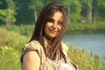 الفنانة المغربية سعيدة فكري تطلق أغنية 