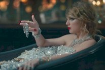 تايلور سويفت تكسر رقماً قياسياً على YouTube