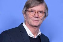 بيل أوغوست: أفتخر برئاسة لجنة التحكيم في مهرجان القاهرة 