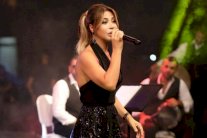 نوال الزغبي تُحيي حفلاً حاشداً في الشياح