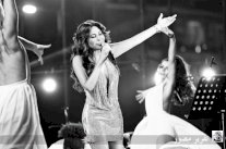 محبو إليسا من مشاهير وأصدقاء ومعجبين يوجّهون لها رسائل الحبّ عبر إيلاف