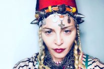 مادونا تجول المدينة الحمراء في عيدها الستين