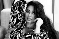 رحمة رياض تُقدّم وعداً بأغنيتها الجديدة