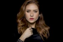 نيللي كريم تبدأ بتصوير 