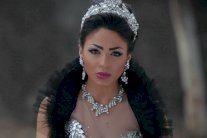 دوللي شاهين تطرح كليب 