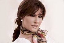 نجوى كرم تكشف سبب جراحة أنفها