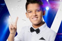 الطفل المغربي حمزة لبيض يفوز بلقب The Voice Kids