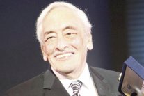 نقل جميل راتب للعناية الفائقة