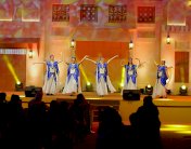 مسرحية غنائية من أرض الديار وحكايات مزينة بالياسمين خلال