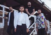 فرقة أدونيس اللبنانية تحيي حفلاً مباشراً في بيروت