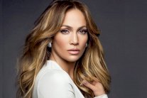 جنيفر لوبيز تغادر إسبانيا بعد تفشي كورونا في موقع تصوير فيلمها الجديد