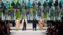 أسبوع الموضة في نيويورك ينطلق بعرض أزياء لدار
