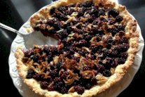 تورتة التوت للعائلة والضيوف