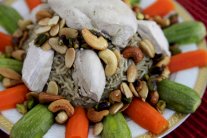 الأرز بالدجاج مع المكسرات