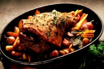 لحم الخروف المشوي في الفرن