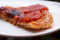 تارت الجبن مع السلطة 