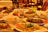 خمسة أطعمة لا تكسر بها صيامك في رمضان