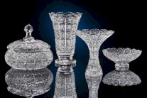 خمسة نصائح لتنظيف الزجاجيات بموادٍ طبيعية