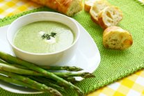 حساء الهليون المغذي