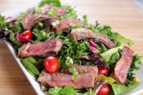 سلطة شرائح اللحم (Steak Salad)