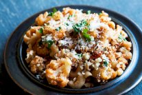 المعكرونة بالقرنبيط