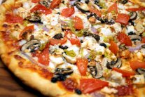 البيتزا بالجبن والدجاج